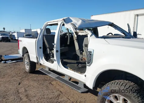 2020 Ford F-250 Xlt из США, поврежденный, VIN 1FT7W2B6XLEC22420